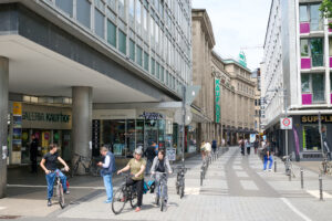 Schlüsseldienst Service Punkt Köln Hohestraße - Starßenansicht2